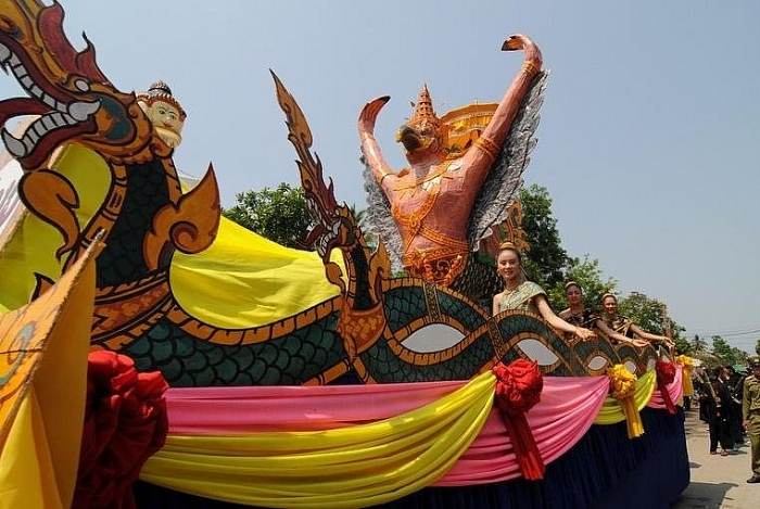 Tết Bunpimay Lào vào ngày nào, có gì độc đáo? tet bunpimay lao vao ngay nao co gi doc dao