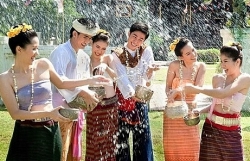 Tết Bunpimay Lào vào ngày nào, có gì độc đáo?