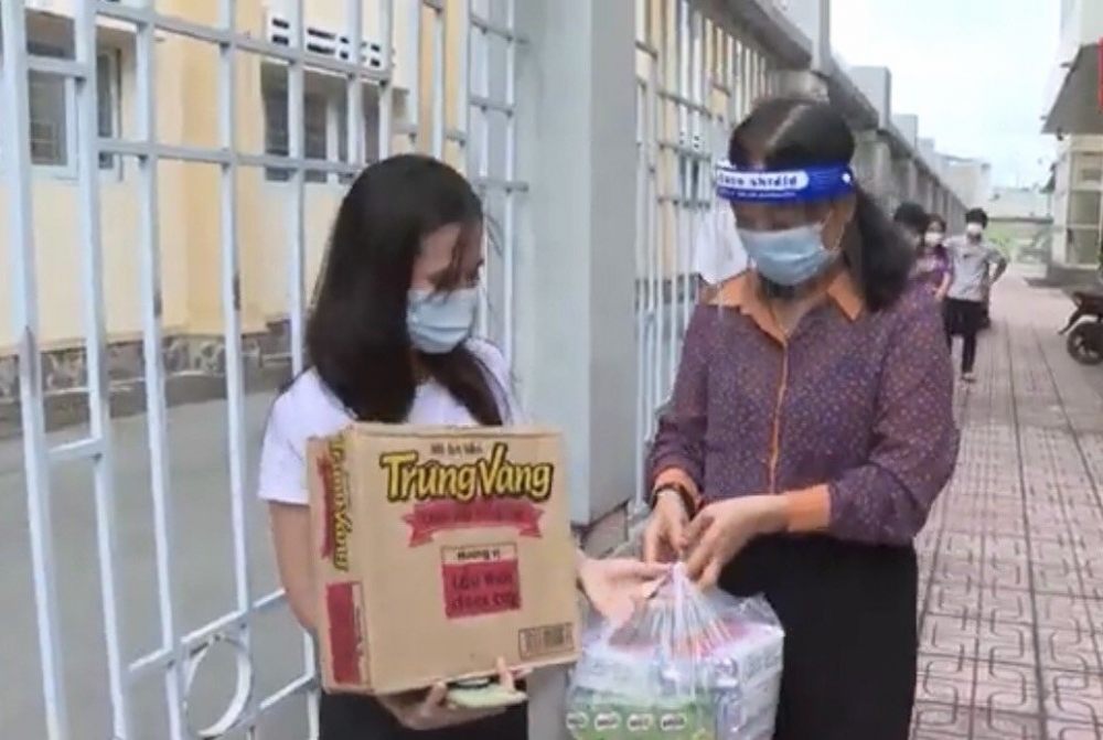 Thăm hỏi, động viên lưu học sinh Lào và Campuchia đang học tập trên địa bàn tỉnh Đồng Nai