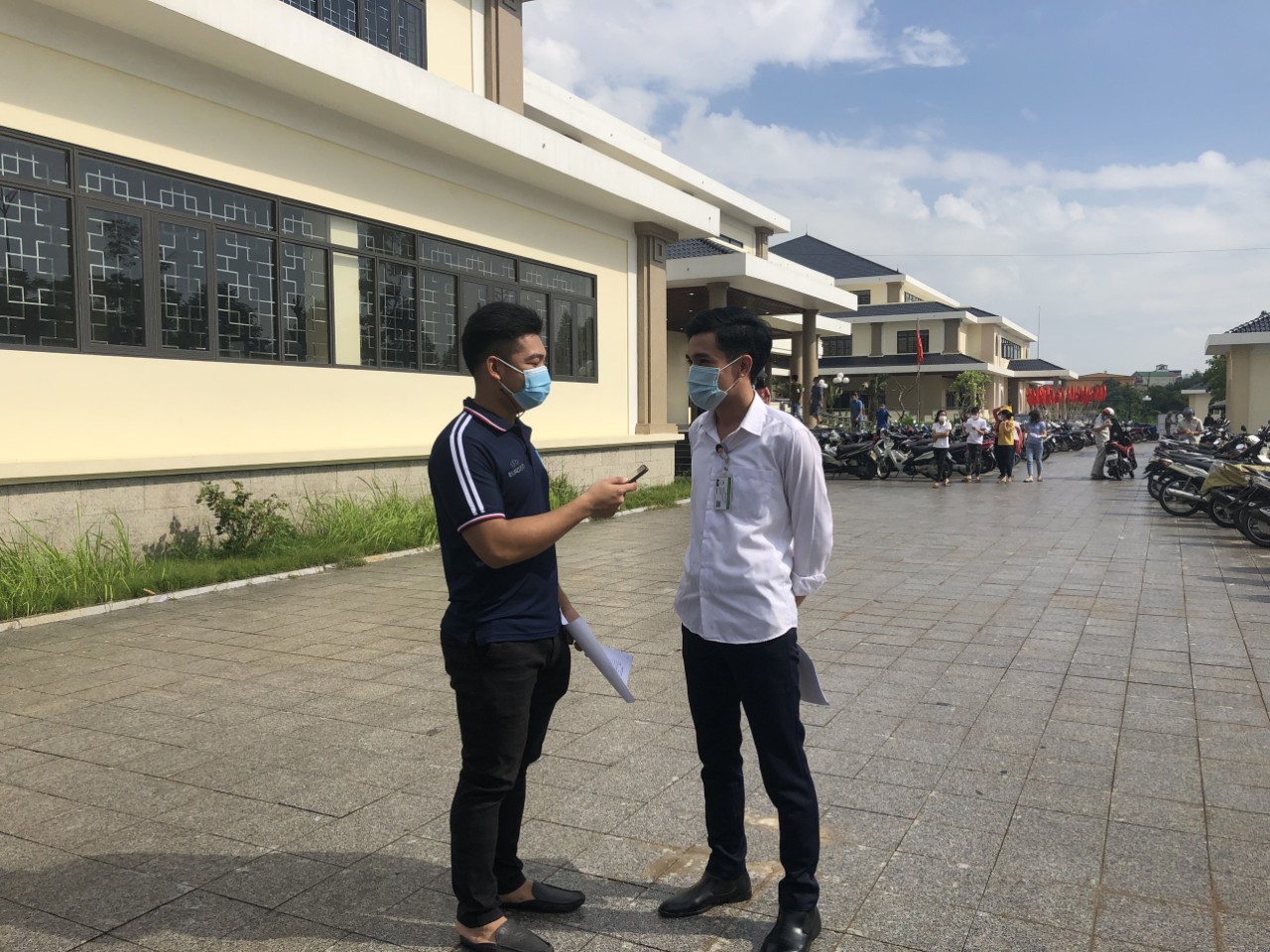 Tiêm vắc xin phòng Covid -19 cho gần 300 sinh viên Lào tại Việt Nam