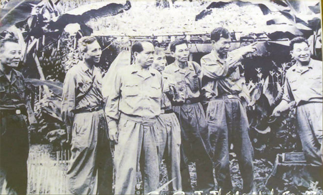 dai tuong le duc anh nguoi con uu tu xu hue nha lanh dao tai nang
