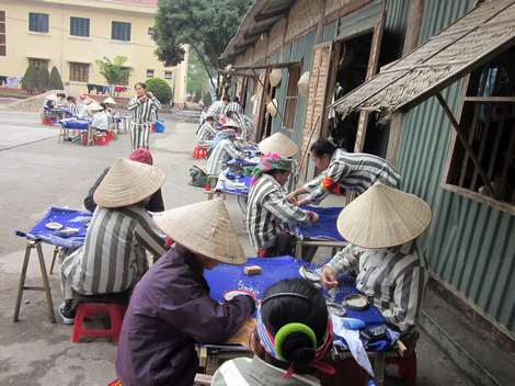 Nước mắt nữ học trò giết người yêu trong nhà nghỉ