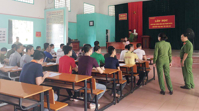Vợ Tàng Keangnam và chuyện cải tạo trong trại giam