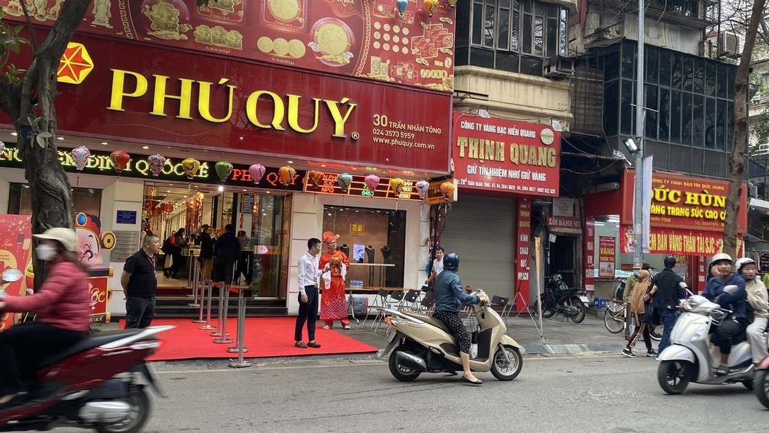 Phố vàng đìu hiu ngày Vía Thần tài