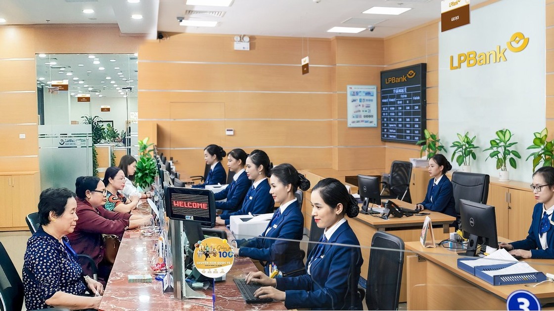 LPBank tiếp tục thay đổi phương án đổi tên, loại bỏ dấu ấn cổ đông lớn