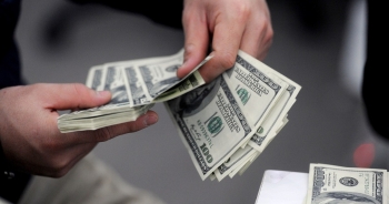 Tỷ giá USD/VND tiếp tục đi lên theo đà thế giới