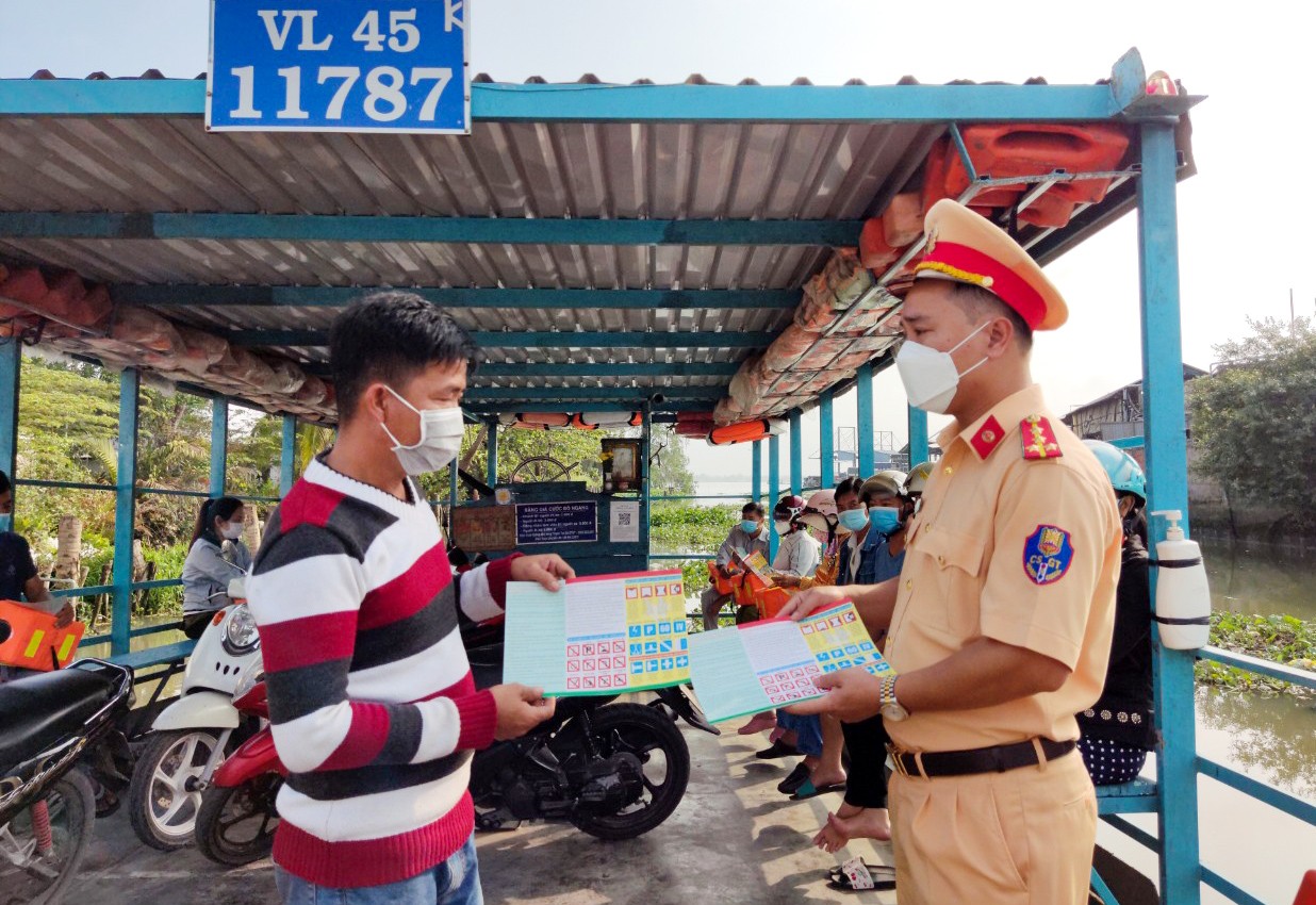 Cần Thơ tăng cường kiểm tra các bến phà, bến đò đảm bảo an toàn trong dịp Tết Nguyên đán