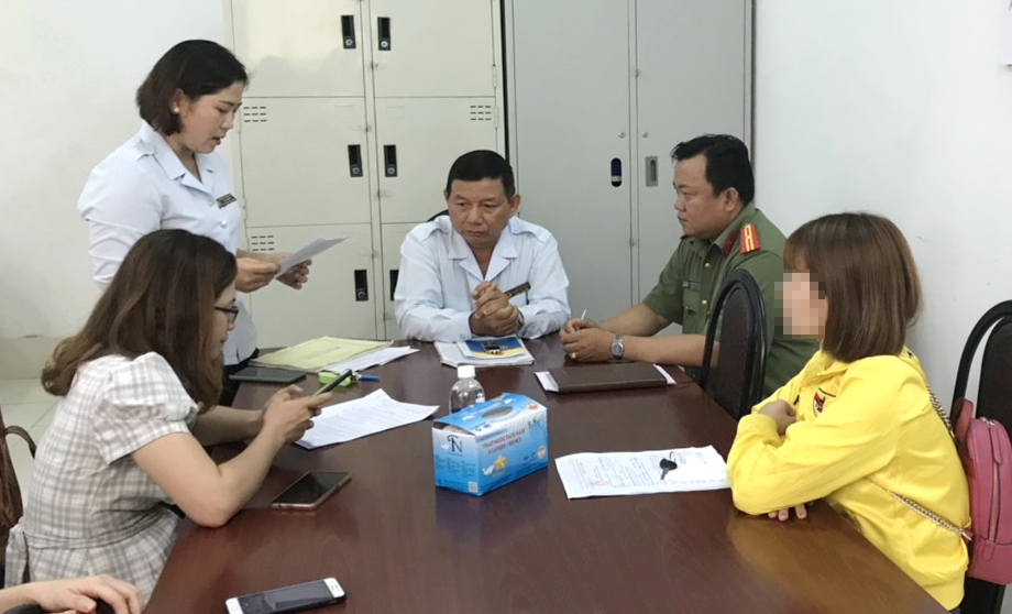 tung tin 33 nguoi chet do covid 19 co gai 9x bi phat 10 trieu dong