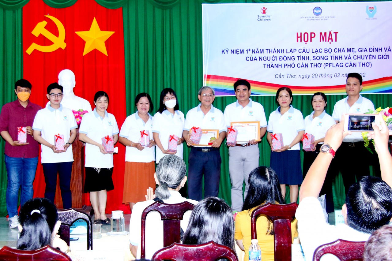 Cần Thơ tổ chức nhiều hoạt động thiết thực mang yêu thương đến với cộng đồng LGBT