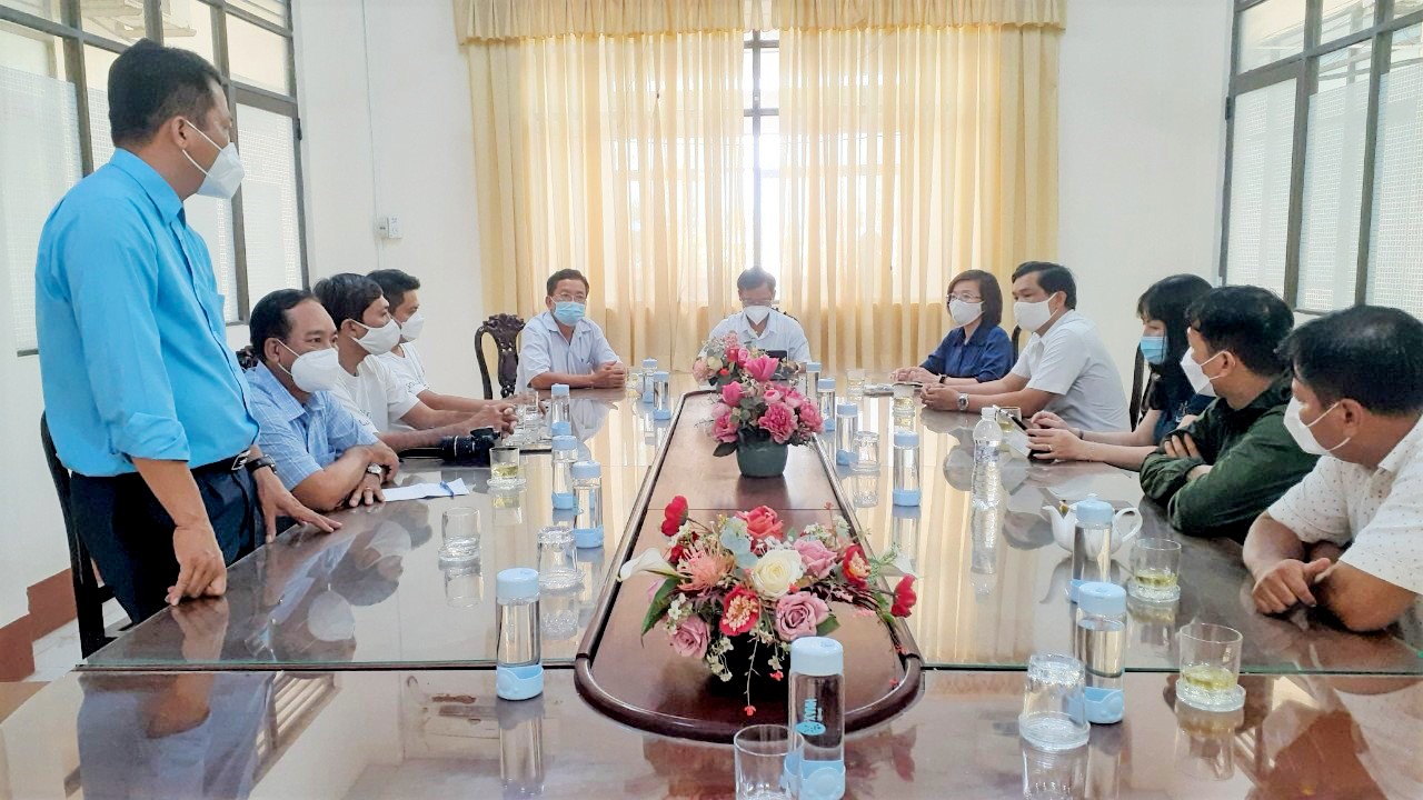 Tổ chức Christina Noble Children’s Foundation tài trợ các dự án thư viện xanh tại Hậu Giang