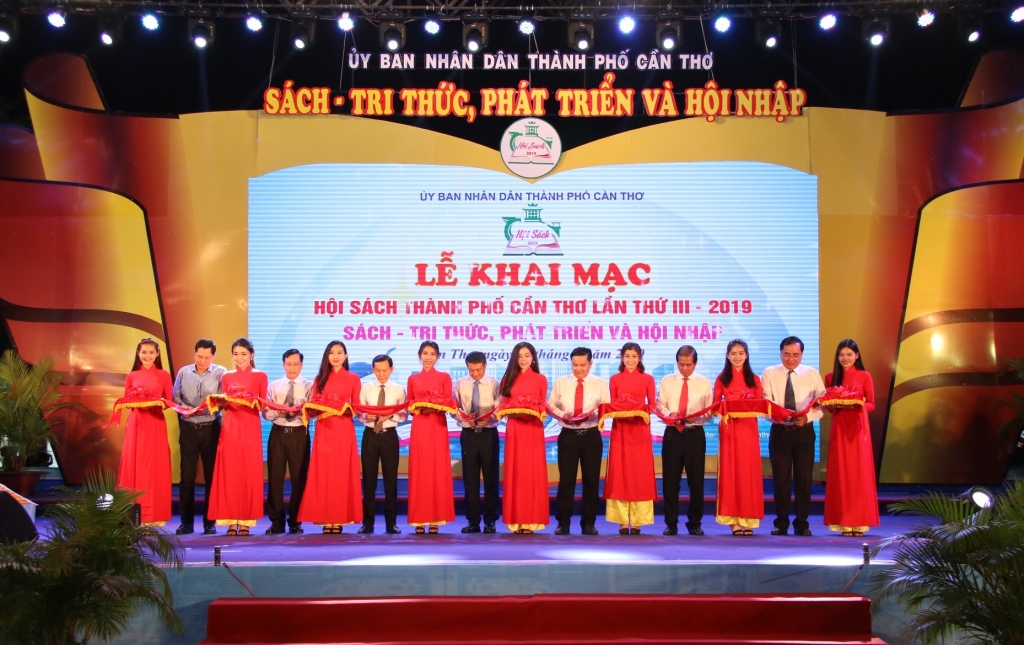 khai mac hoi sach tpcan tho lan iii nam 2019