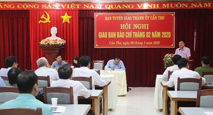 can tho noi gi ve thong tin con em lanh dao lam viec tai quy dau tu phat trien