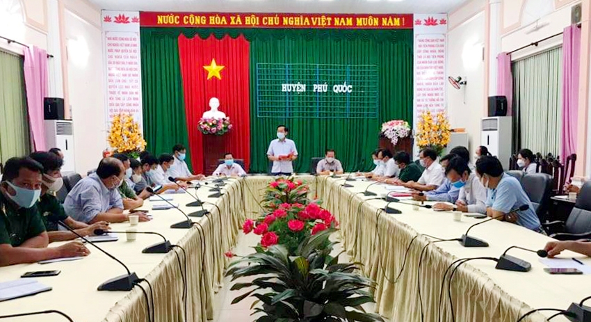 phu quoc xac dinh co hon 200 nguoi tiep xuc gan voi benh nhan 54