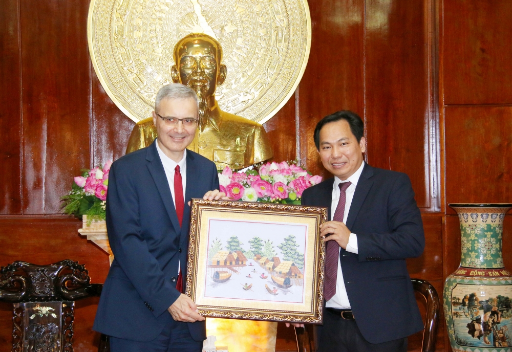 Viện Nghiên cứu phát triển (Pháp) hợp tác với Đại học Cần Thơ nghiên cứu biến đổi khí hậu