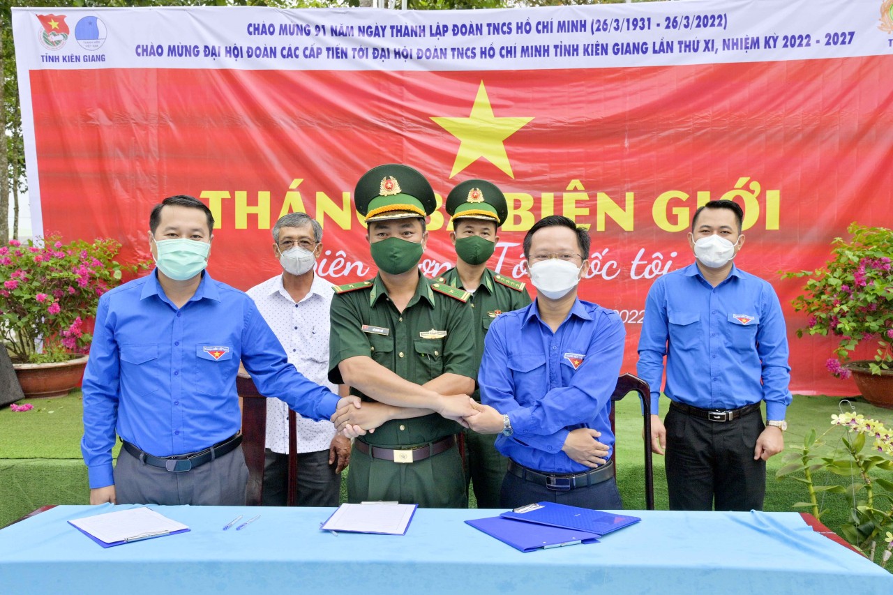 Kiên Giang: Tổ chức nhiều hoạt động ý nghĩa trong “Ngày Biên phòng toàn dân”
