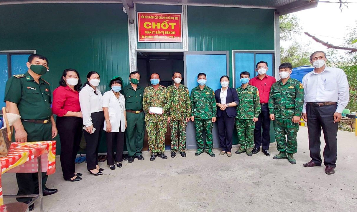 Long An: Nhiều hoạt động thiết thực hướng về lực lượng bảo vệ biên giới