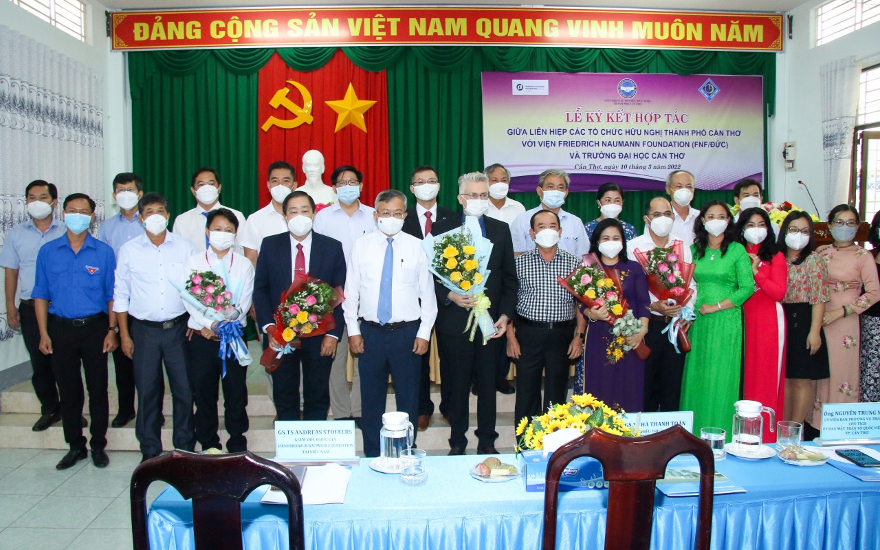 Liên hiệp Cần Thơ, Viện FNF và Đại học Cần Thơ ký kết ghi nhớ hợp tác