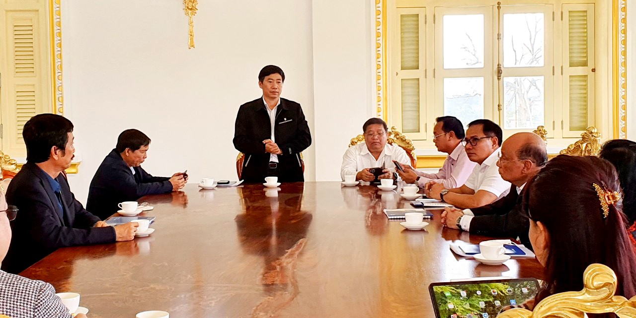 Đồng Tháp tìm hiểu cơ hội hợp tác đầu tư, tình hình bà con gốc Việt ở Campuchia