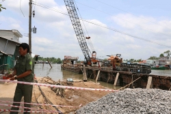 hang chuc cong nhan o can tho nhap vien dieu tri ngo doc khi gas