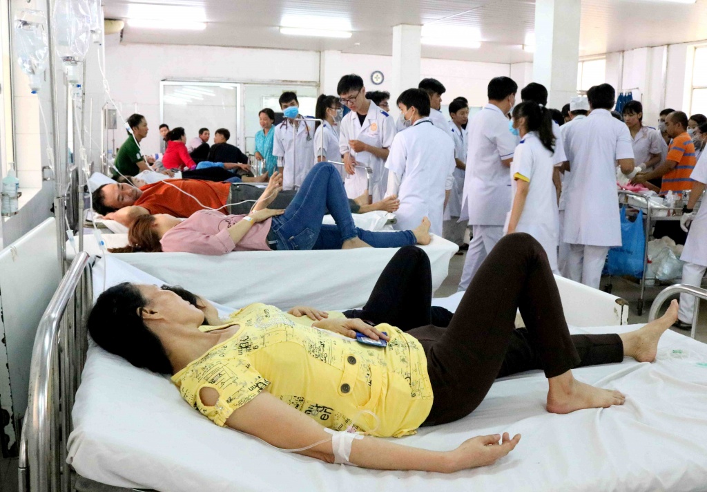 hang chuc cong nhan o can tho nhap vien dieu tri ngo doc khi gas