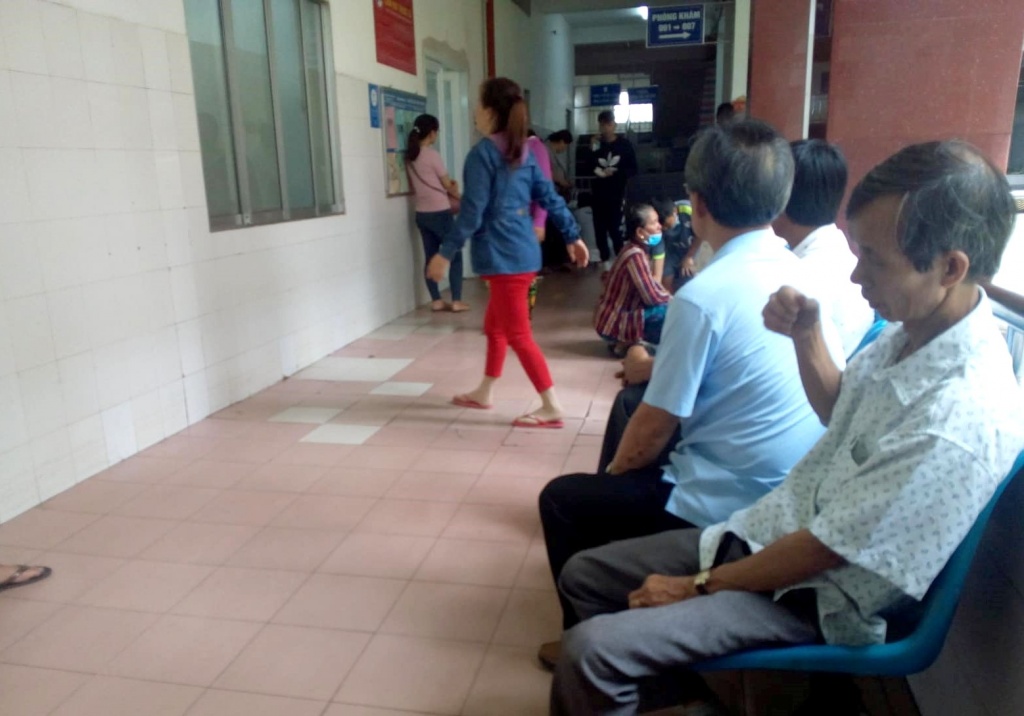 hang chuc cong nhan o can tho nhap vien dieu tri ngo doc khi gas
