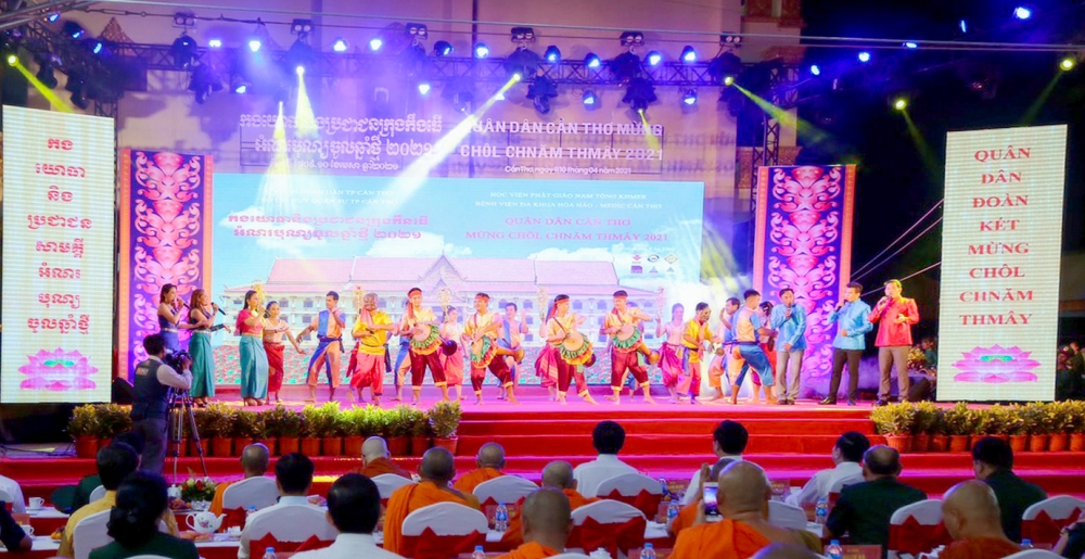 Cần Thơ: Ấm áp chương trình mừng Tết cổ truyền Chôl Chnăm Thmây 2021