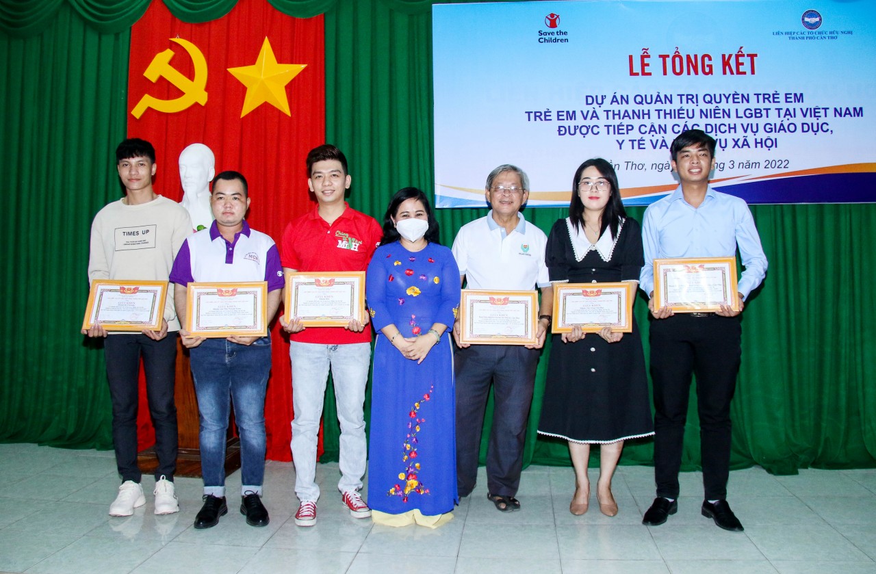 Hơn 5000 thanh thiếu niên LGBT và gia đình có cuộc sống tốt đẹp hơn từ dự án tại Cần Thơ