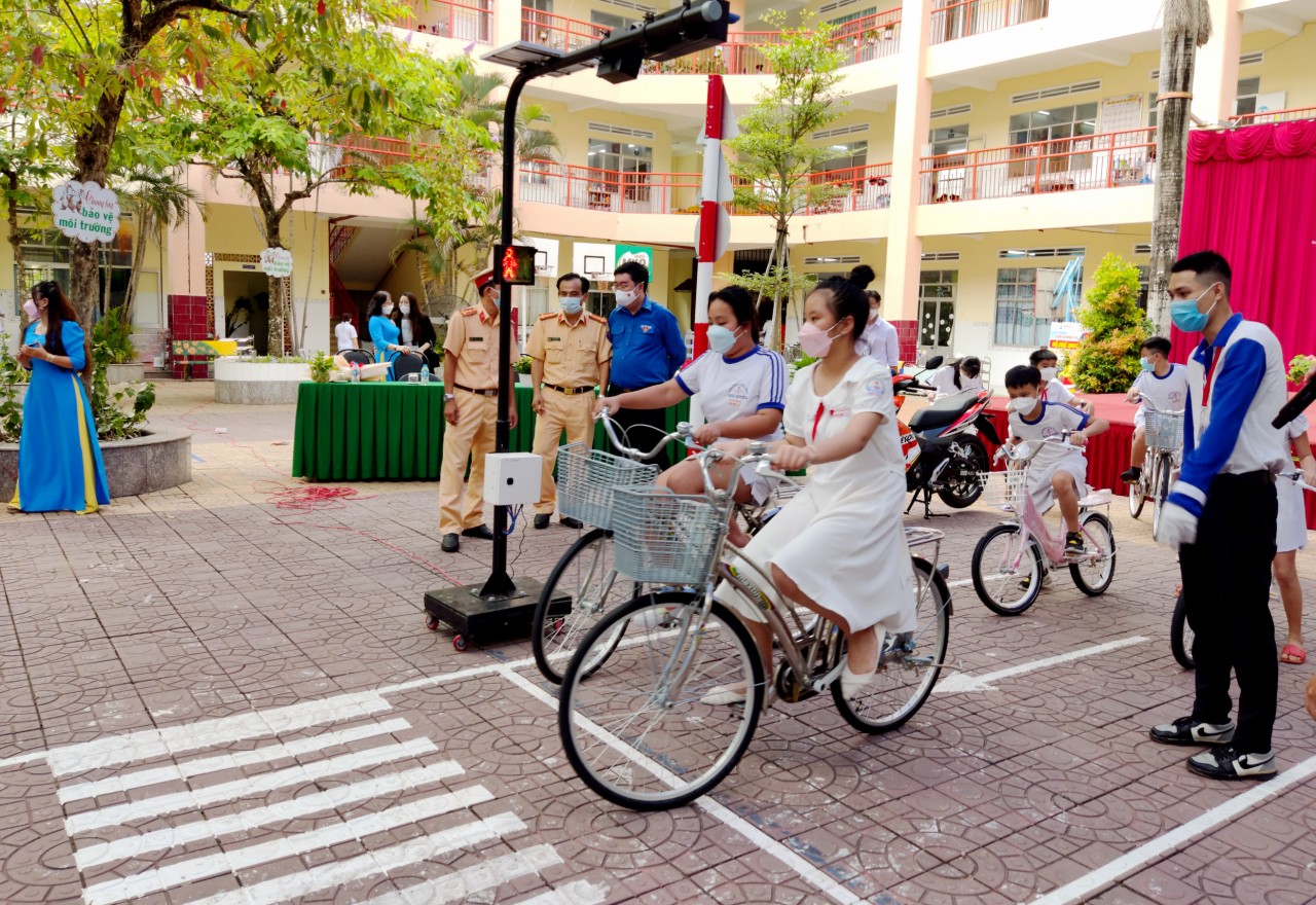 Cần Thơ tiếp tục nhân rộng mô hình “Công viên giao thông” cho học sinh