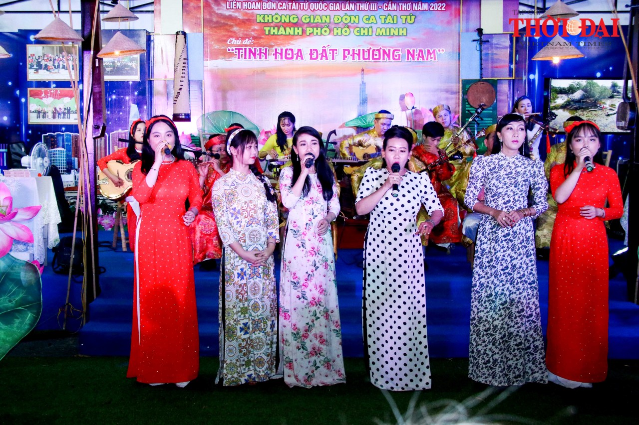 Đờn ca tài tử lưu dấu ấn văn hóa phương Nam trong lòng người mộ điệu Đờn ca tài tử lưu dấu ấn văn hóa phương Nam trong lòng người mộ điệu