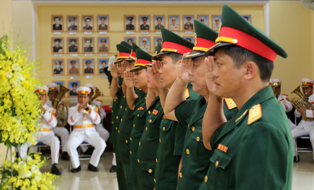 quan khu 9 to chuc le vieng nguyen chu tich nuoc le duc anh