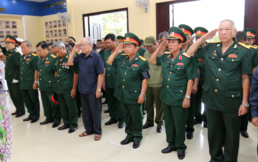 quan khu 9 to chuc le vieng nguyen chu tich nuoc le duc anh