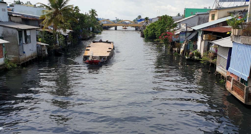 hau giang cong bo nguyen nhan nuoc song cai lon den ngom