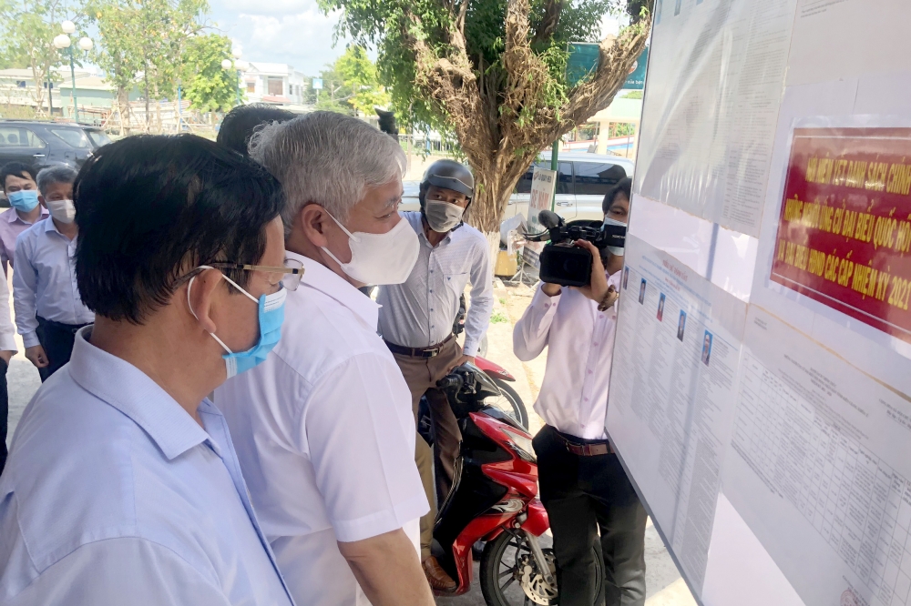 Phó Chủ tịch Uỷ ban Bầu cử Quốc gia làm việc với Ban Bầu cử tỉnh Kiên Giang