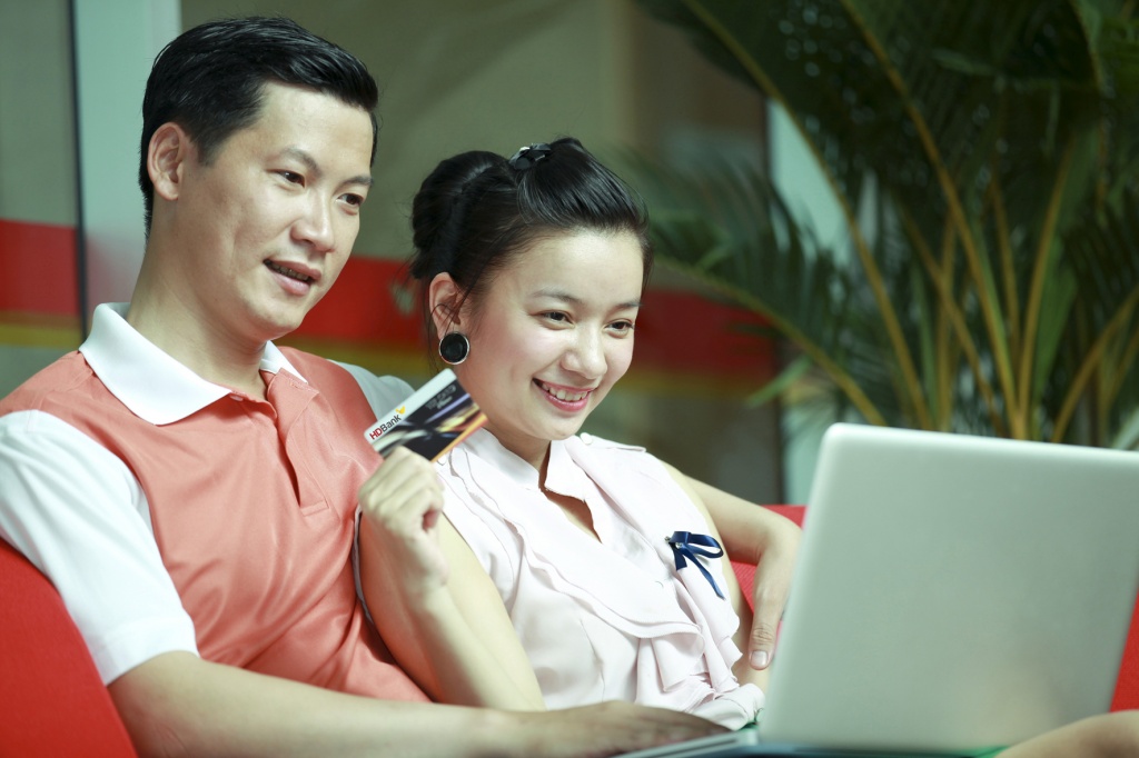 huong ung ngay khong tien mat nhan ngay sieu uu dai cung hdbank