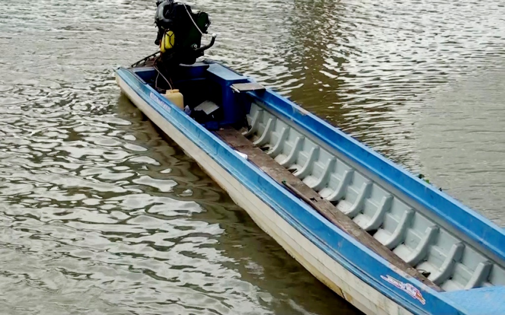 bo doi bien phong tinh an giang thu giu 470000 do la my van chuyen trai phep qua bien gioi