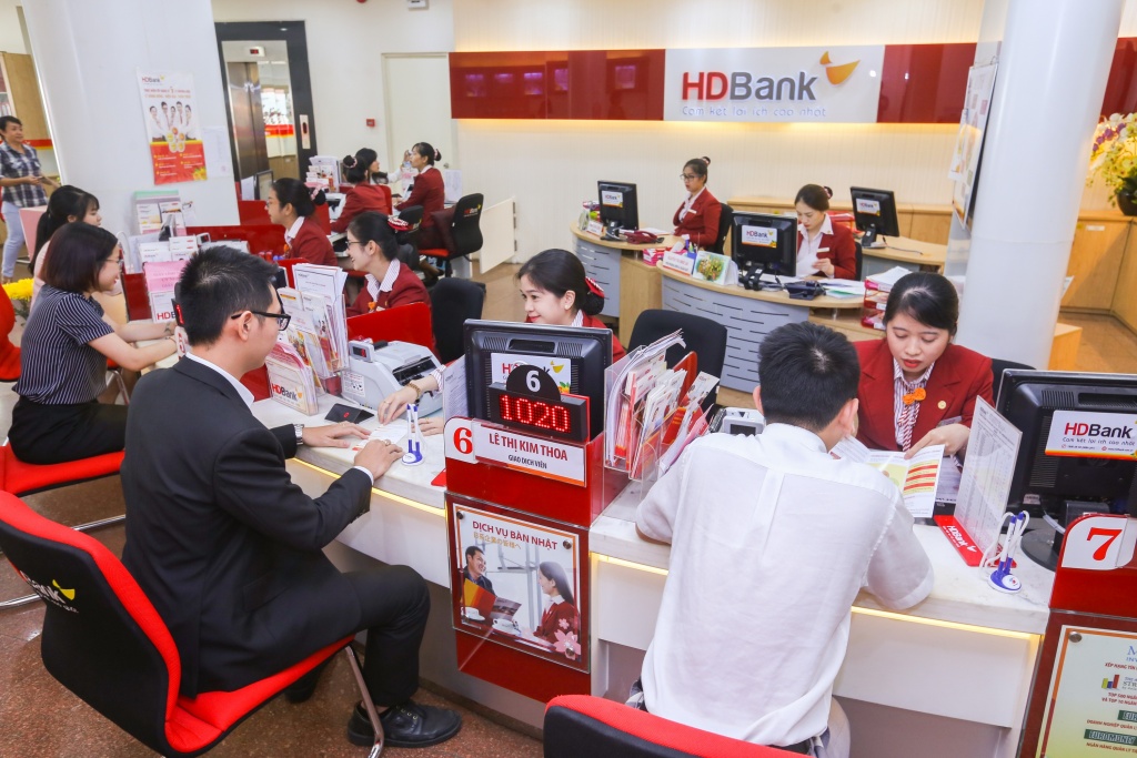 vi vu chau au mien phi cung hdbank mbanking