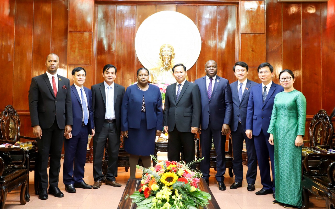 Tăng cường hợp tác đầu tư giữa Cộng hòa Mozambique và TP Cần Thơ