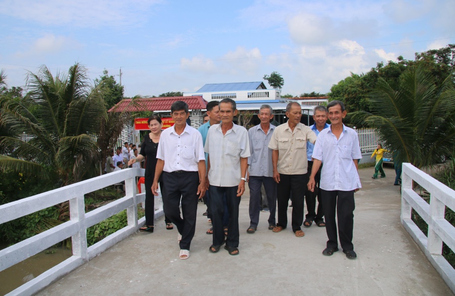 can tho khanh thanh cau giao thong nong thon do to chuc aea tai tro