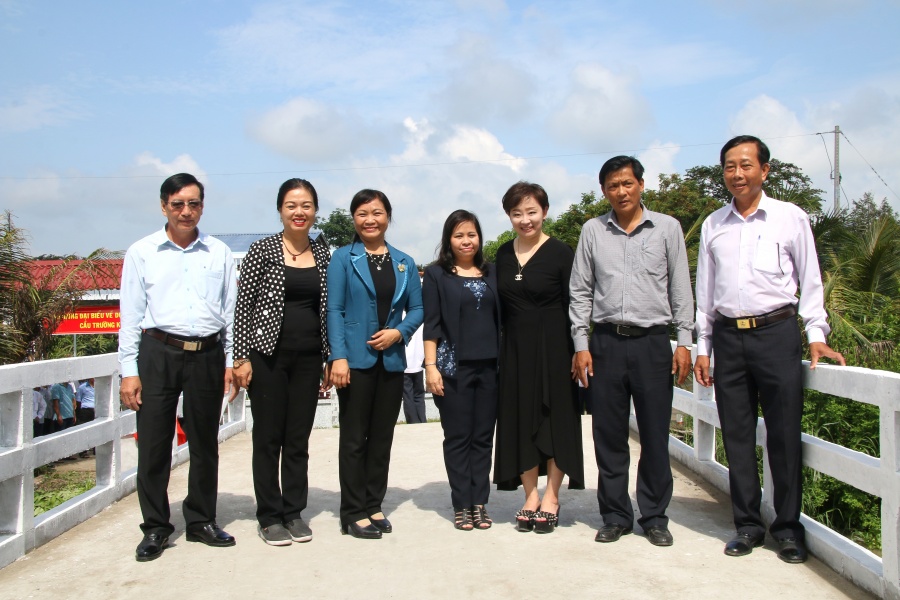 can tho khanh thanh cau giao thong nong thon do to chuc aea tai tro