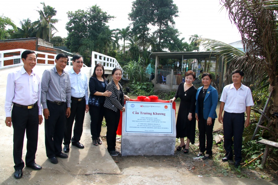 can tho khanh thanh cau giao thong nong thon do to chuc aea tai tro