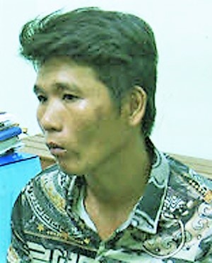 cong an bat khan cap 2 thanh nien lay xe nguoi bi tai nan giao thong