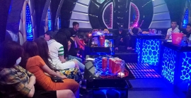 Sóc Trăng: Bắt quả tang 40 đối tượng sử dụng ma túy trong quán karaoke