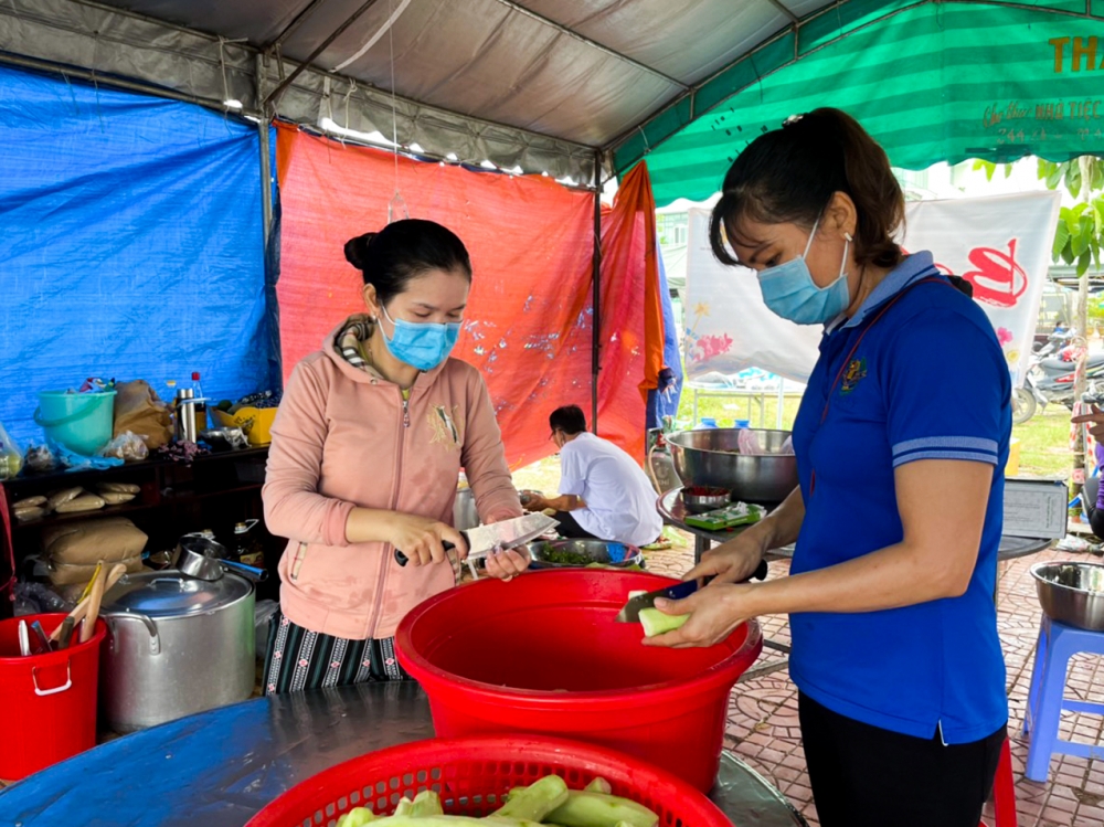 Ấm áp mô hình “Bếp ấm” đồng hành phòng, chống dịch Covid-19 tại Cần Thơ