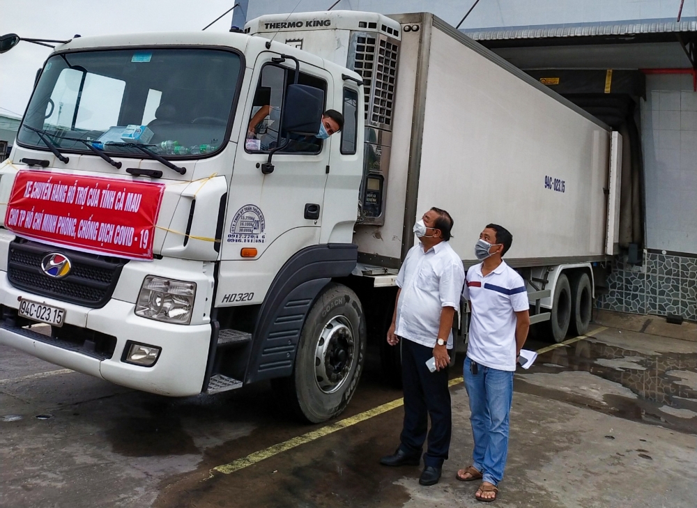 Cà Mau hỗ trợ nhân dân TP Hồ Chí Minh 10 tấn tôm đông lạnh