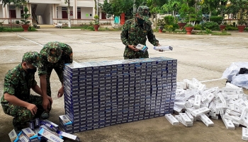 An Giang: Liên tiếp bắt giữ 2 vụ buôn lậu, thu giữ 6.000 gói thuốc lá nhập lậu