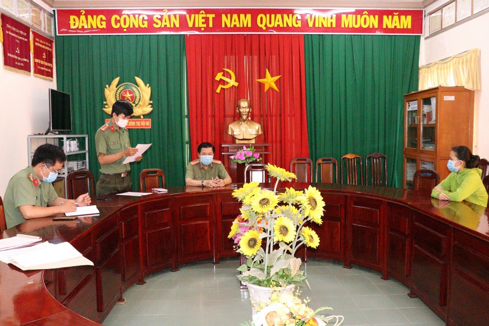 Vĩnh Long: Sử dụng Đăng thông tin sai sự thật trên mạng xã hội, bị phạt 7,5 triệu