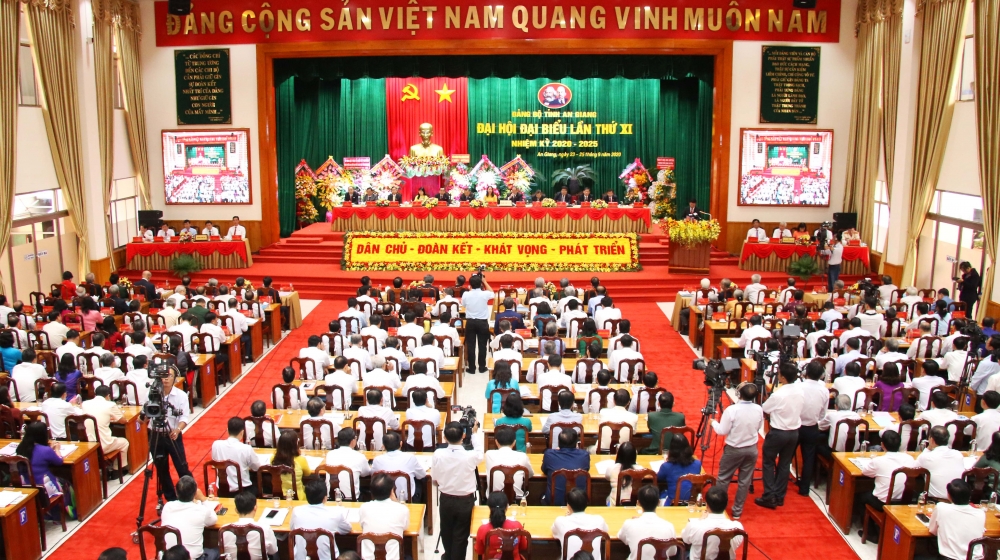 2450 quang canh