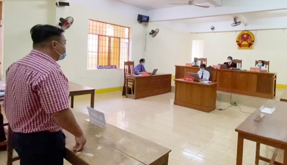 Giả danh cán bộ Bộ Công an đến Phòng Cảnh sát giao thông đường bộ xác minh xe