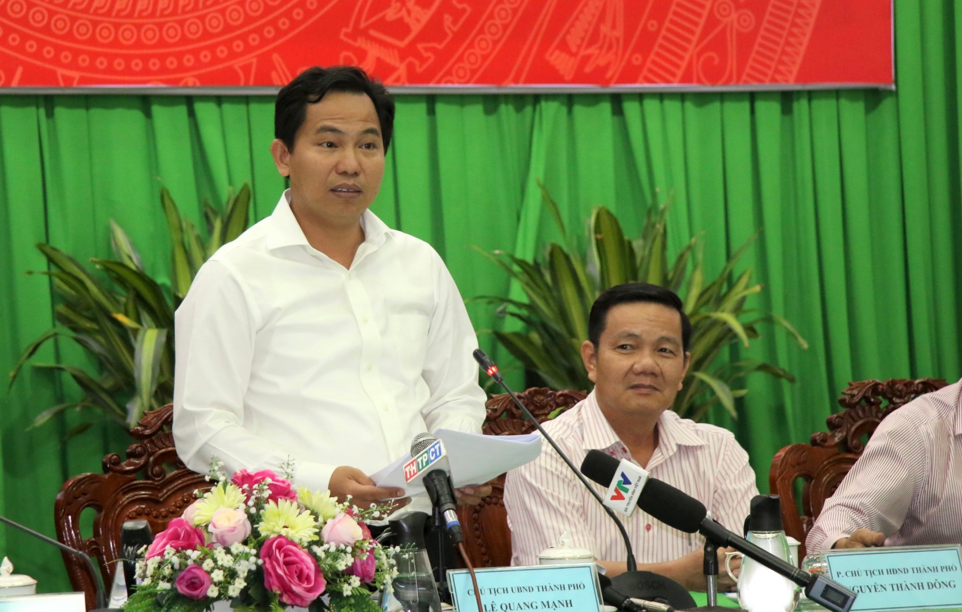 can tho nong chuyen 140 khu dan cu tu phat ngap lut hon 100 tuyen duong