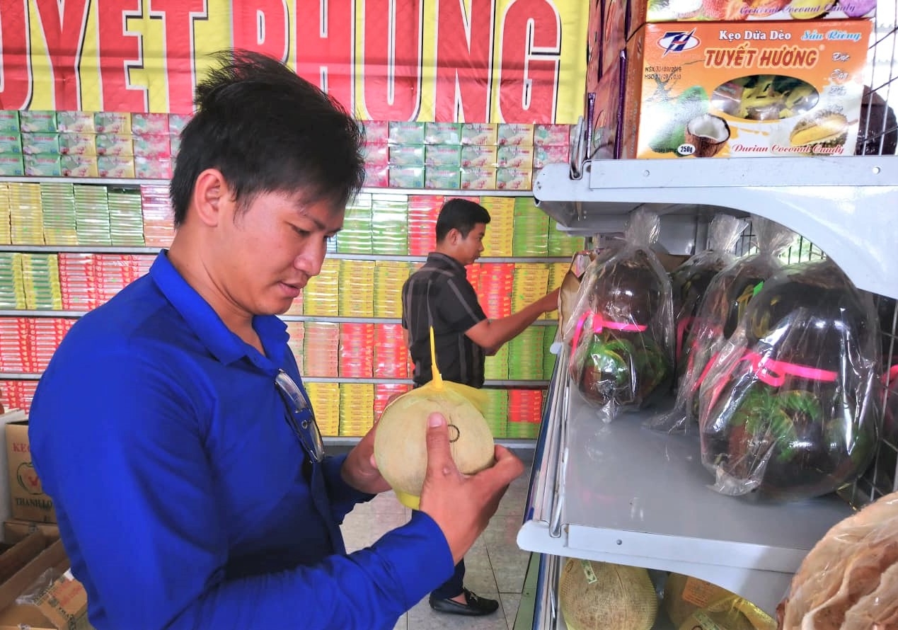 lien hoan am thuc dua nam bo tai ben tre co gi